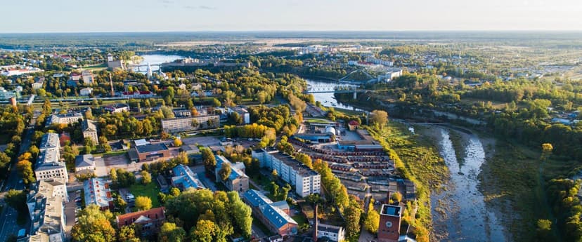 Another view of Narva