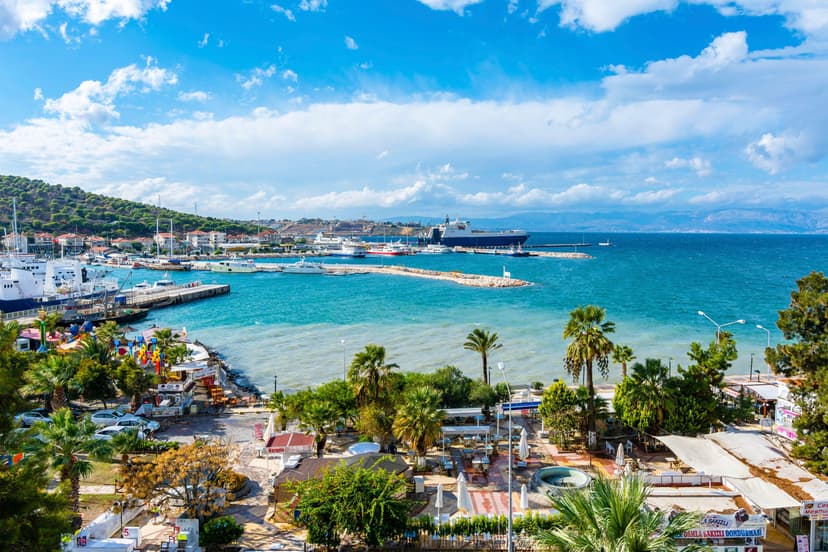Another view of Çeşme