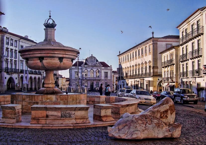 Another view of Évora