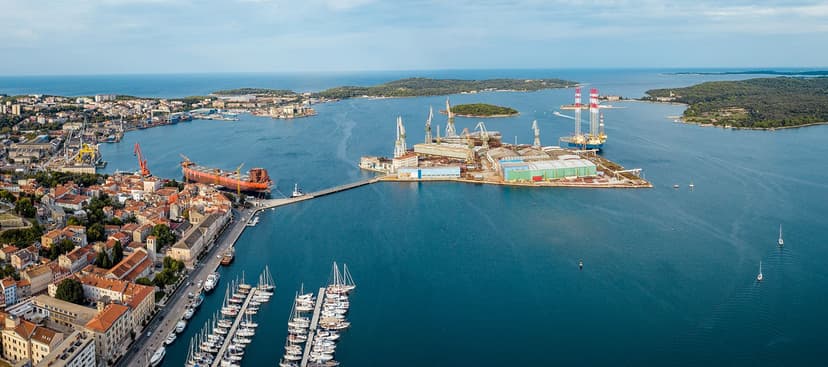 Another view of Pula