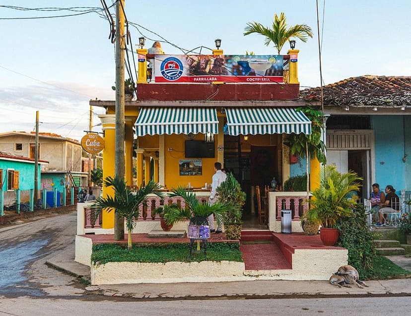 Another view of Viñales