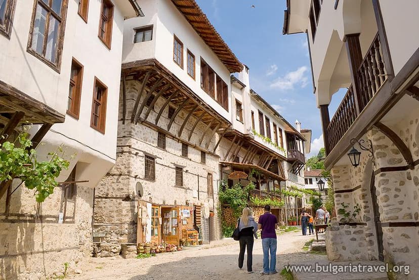 Another view of Melnik