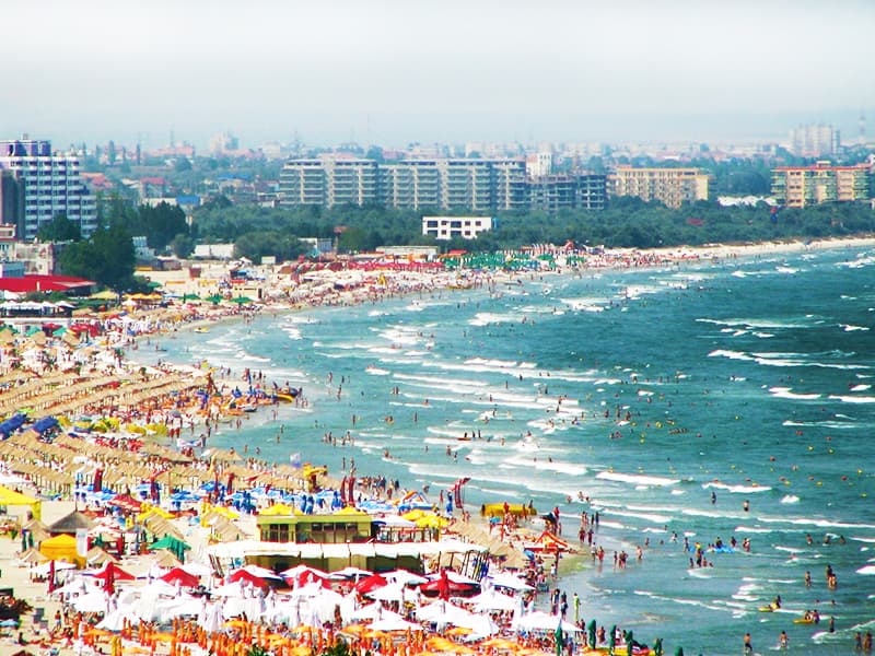 Another view of Mamaia