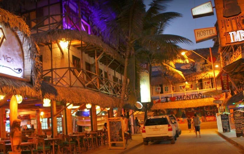 Another view of Montañita