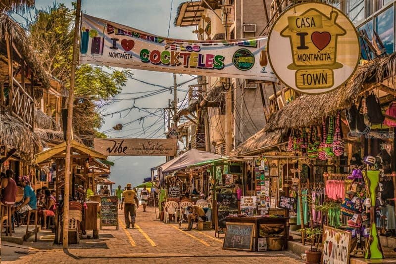 Another view of Montañita